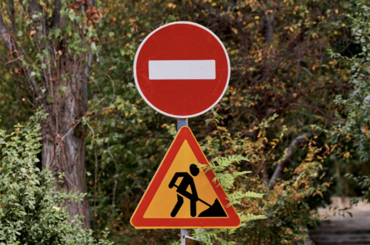 Проезд на семи улицах ограничат в Севастополе