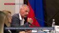 Севастопольцы ждут завершения затянувшегося благоустройства сквера им. адмирала Лазарева