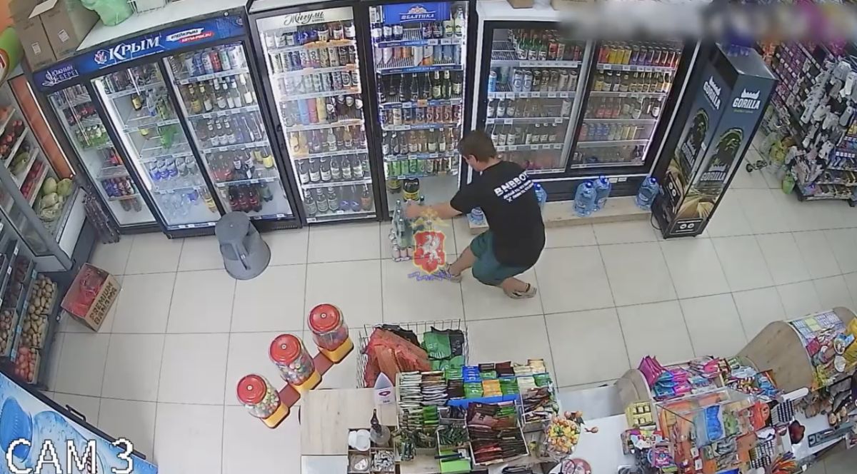 В Севастополе задержан юноша за грабёж в магазине