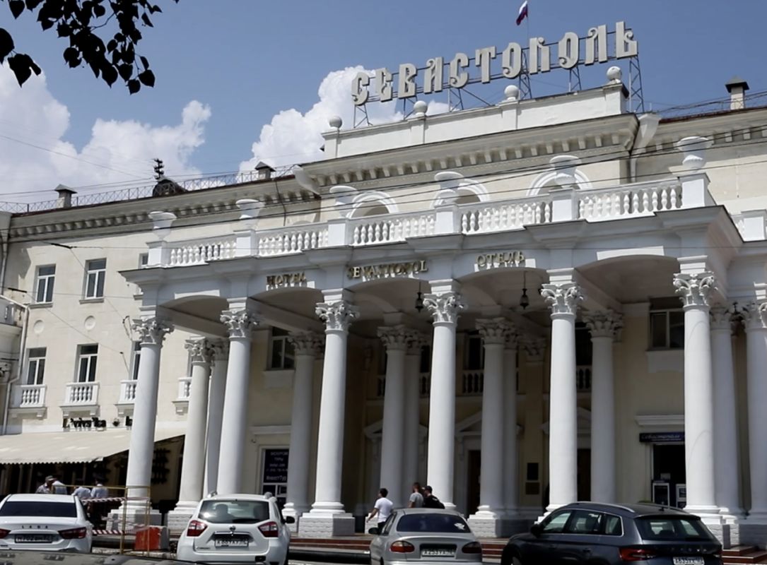 Кабмин утвердил меры помощи бизнесу Севастополя и Крыма