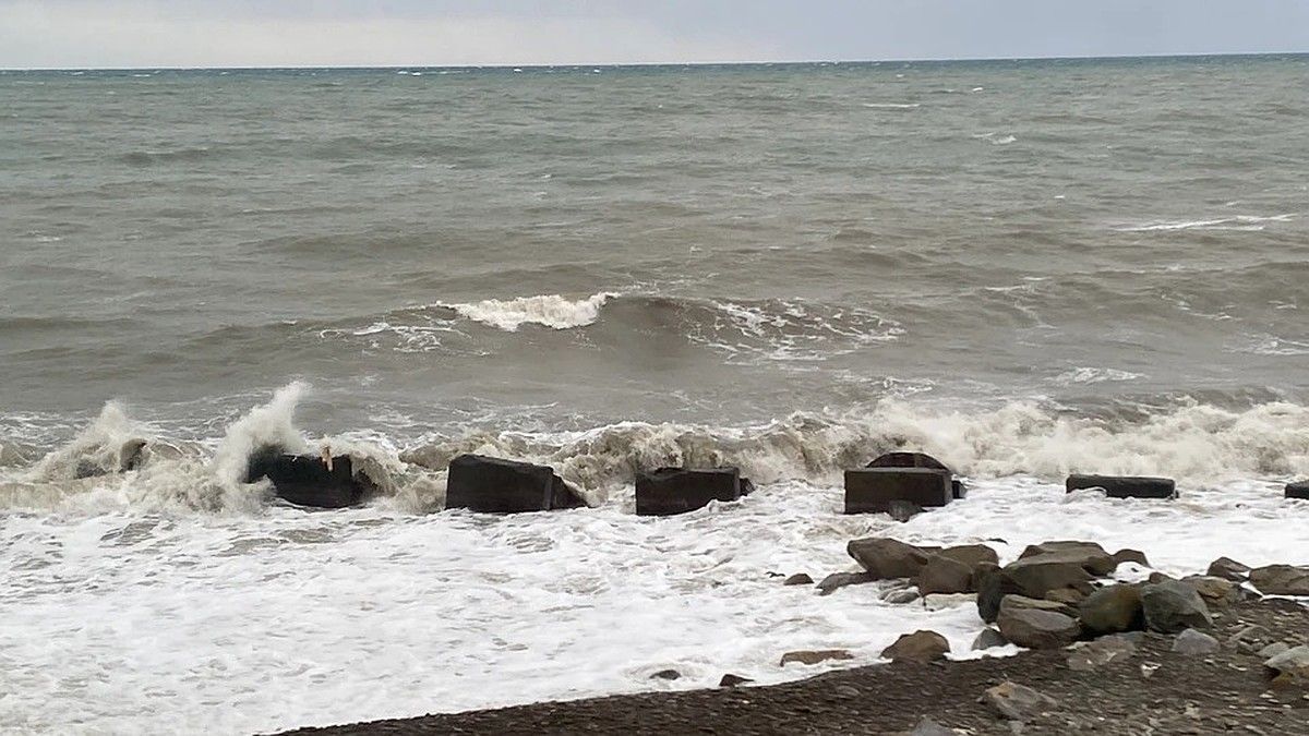 Роспотребнадзор: 2,5% проб морской воды в Крыму не прошли проверку
