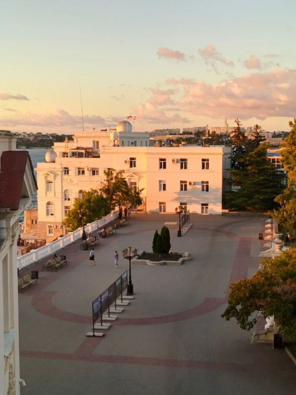 Завтра в городе переменная облачность