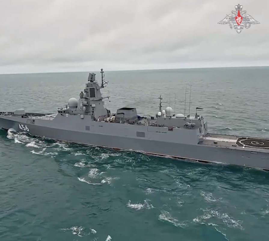 Фрегат Северного флота провёл успешные учения