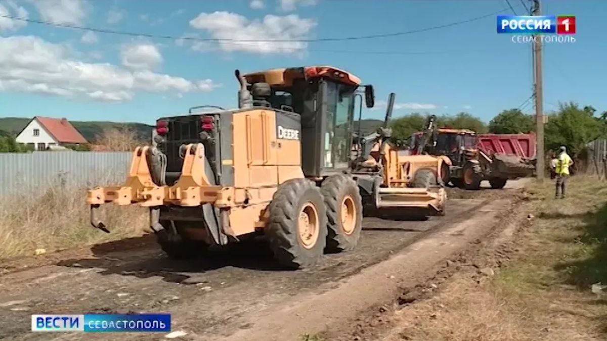 В сёлах под Севастополем ремонтируют дороги
