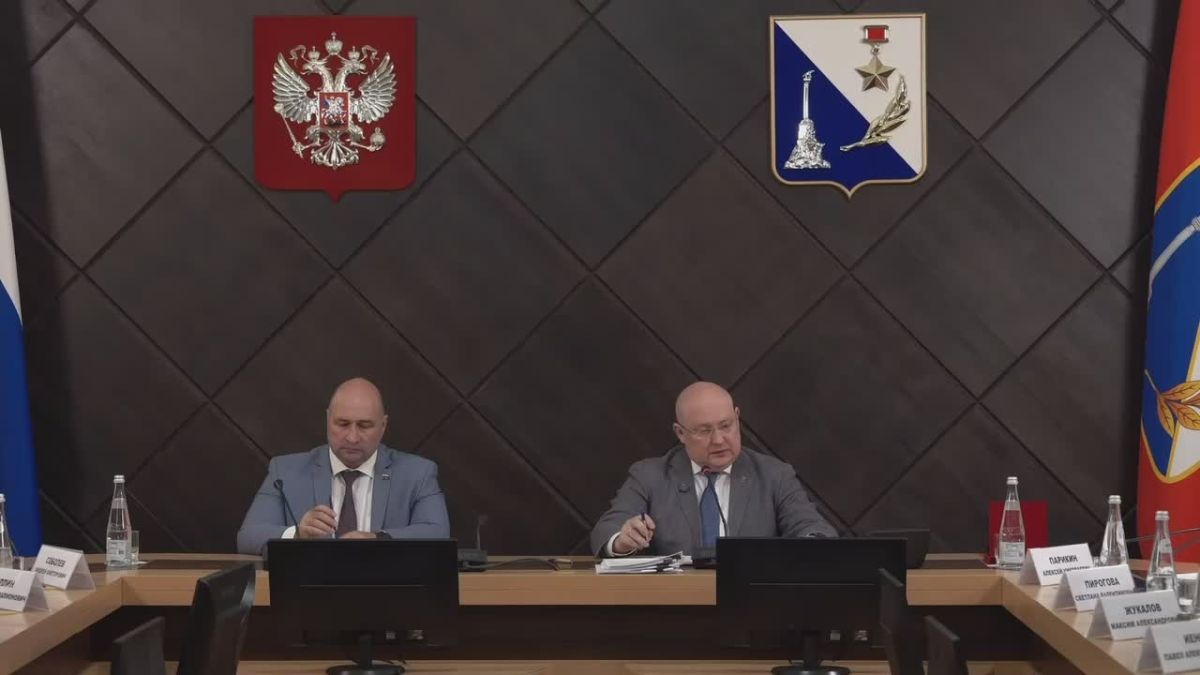 Михаил Развожаев: Принял решение присвоить Алексею Викторовичу Краснокутскому звание «Заслуженный спасатель города Севастополя»