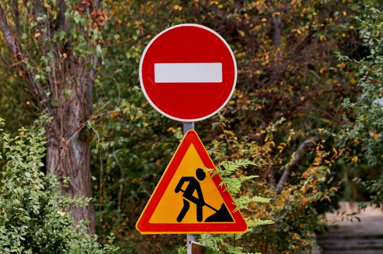 На улице Карантинной временно изменили схему движения