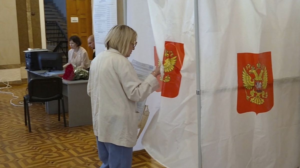 В России проходят выборы в Госдуму и Заксобрания