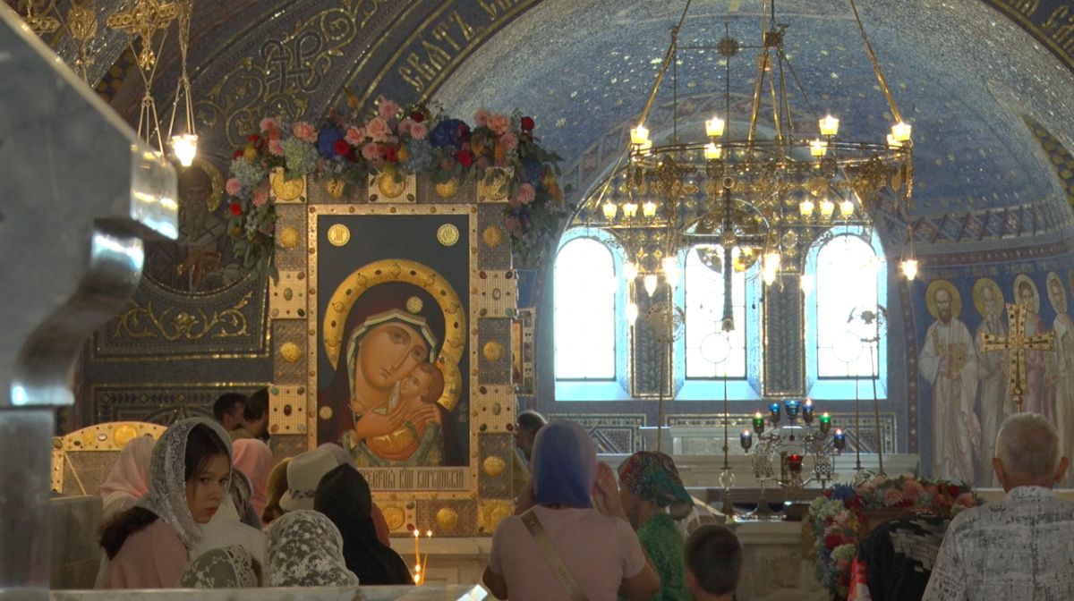 Христиане отмечают Рождество Пресвятой Богородицы