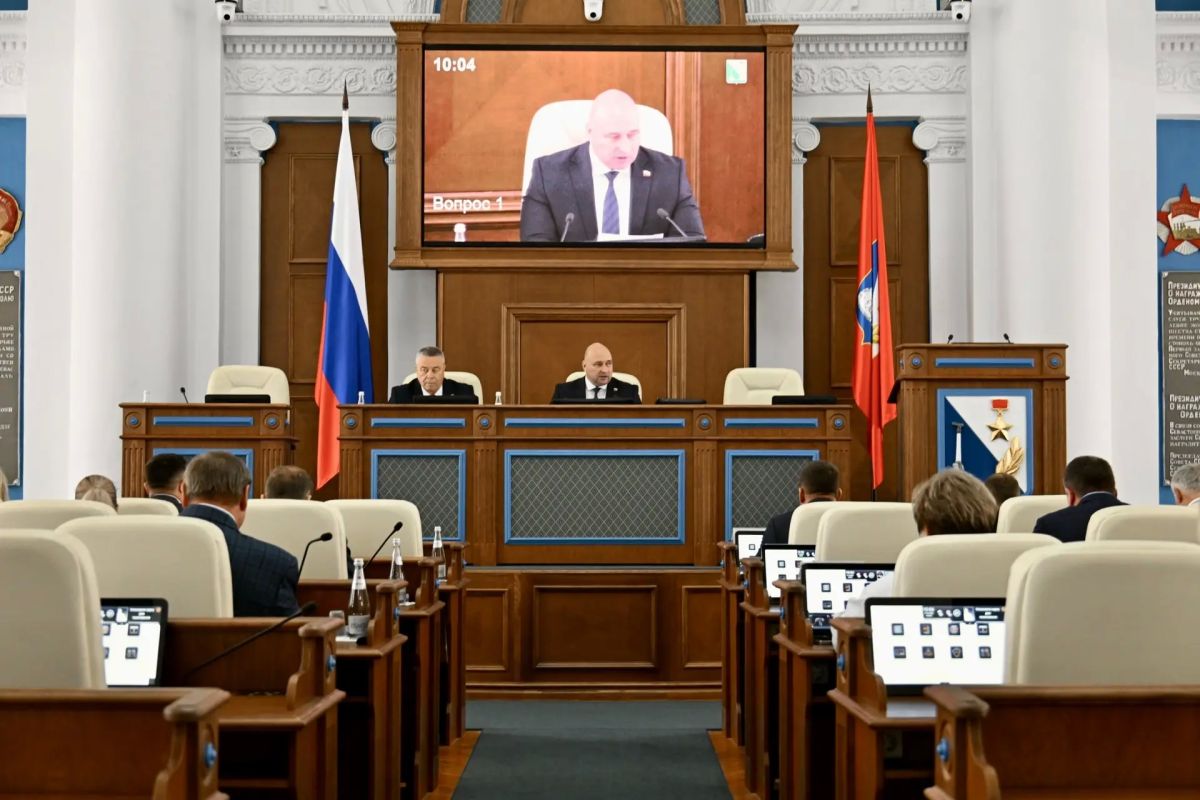 Владимир Немцев: На сегодняшнем пленарном заседании рассмотрели финансовые отчёты — об исполнении бюджета Севастополя за I квартал 2026 года и об использовании средств резервного фонда Правительства города
