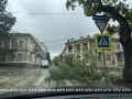#нам_пишут:. «Ветром сломало несколько деревьев на Центральном городском холме