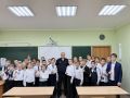 Заместитель начальника Управления Госавтоинспекции УМВД России по г. Севастополю полковник полиции Евгений Большаков провёл профилактическое занятие для гимназистов