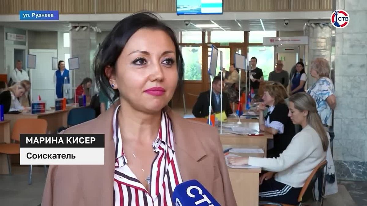 Специалисты МФЦ дважды в неделю ведут прием в фонде «Защитники Отечества» С начала года специалисты МФЦ провели в филиале фонда 73 выездных приема. За это время обработали более 500 заявлений и выдали свыше 240 документов