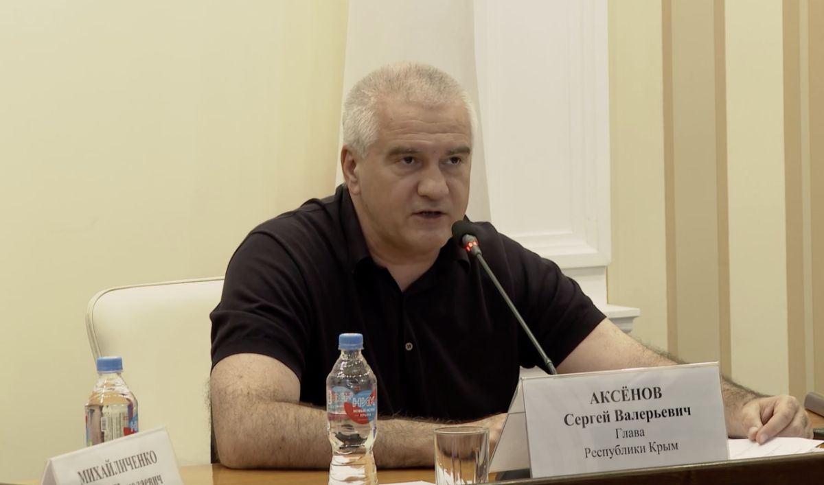 Аксёнов: за отписки по жалобам граждан – увольнение
