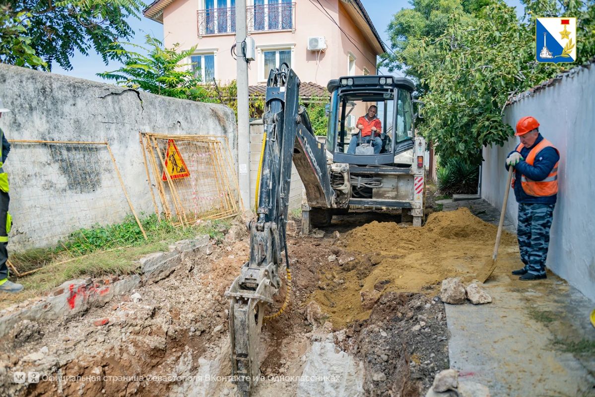 В Севастополе строят новые сети водоотведения