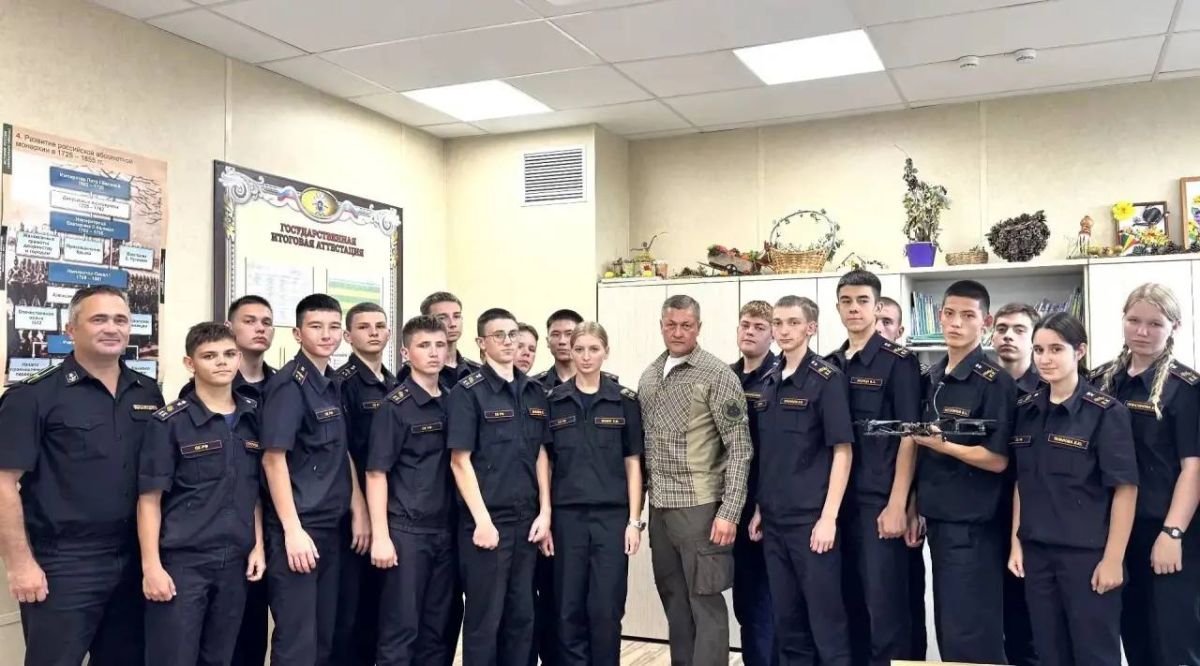 В рамках проекта «Живые уроки по безопасности» для севастопольских кадет провели тематическую лекцию