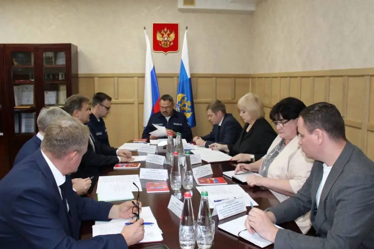 С рабочим визитом в Севастополь прибыли заместитель руководителя Федерального казначейства Александр Демидов и начальник Управления ведомственных проектов Федерального казначейства Алексей Долгалев