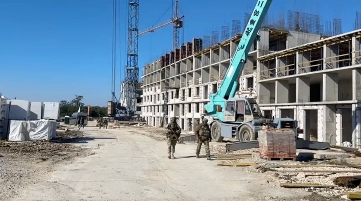 Штраф до 5 тыс. руб. для иностранцев и до 800 тыс