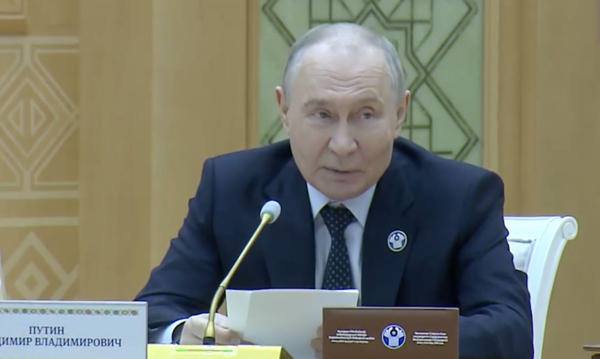 Путин призвал страны СНГ снять торговые барьеры