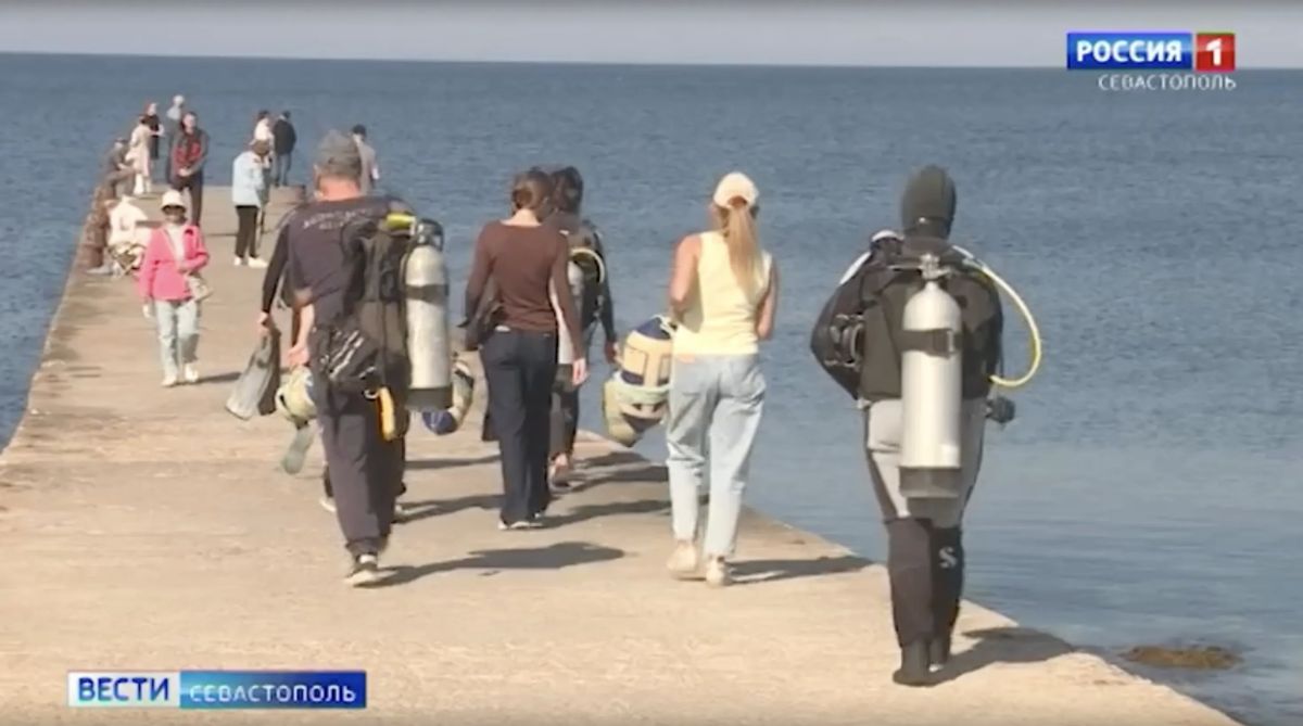 Легенда подводного спорта: заслуженный тренер СССР Борис Поротов отмечает 90-летие
