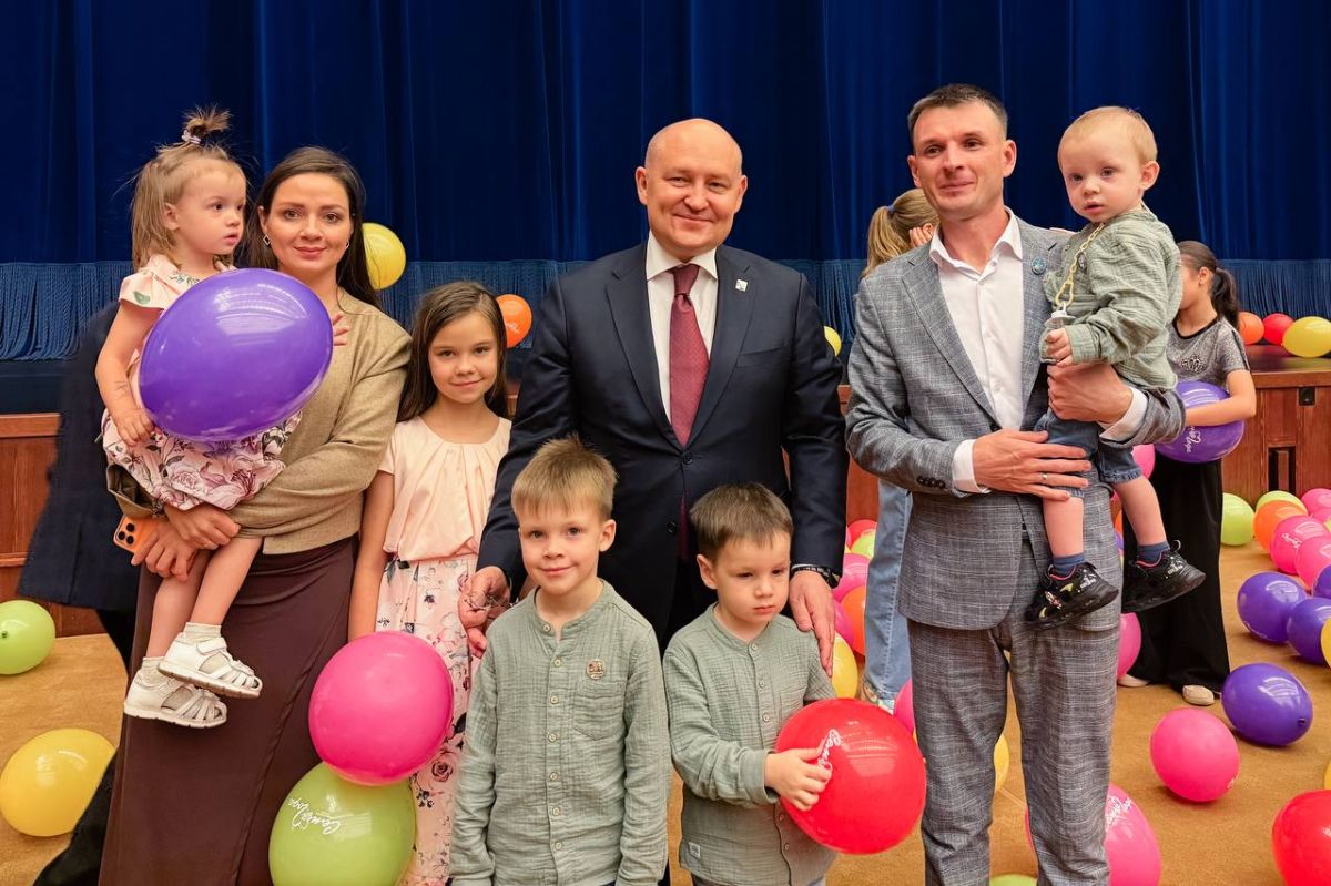 Михаил Развожаев: Алексей и Александра Сидоровы из Севастополя стали победителями всероссийского конкурса «Семья года» в номинации «Молодая семья»
