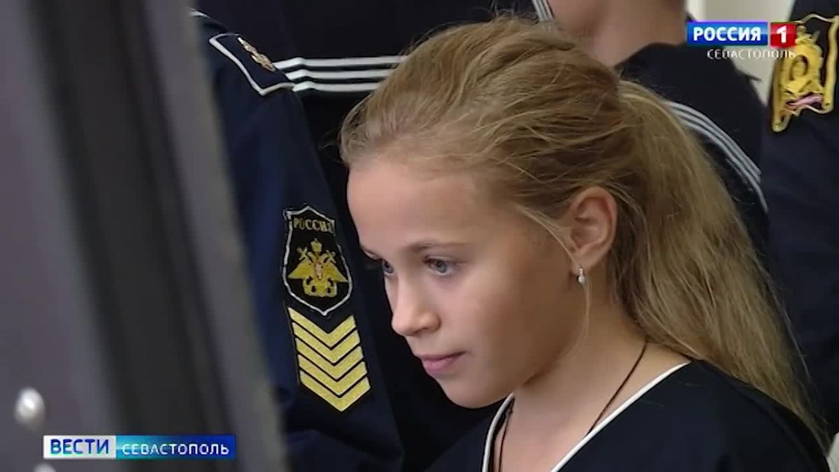 День открытых дверей прошел в Черноморском высшем военно-морском училище имени Нахимова