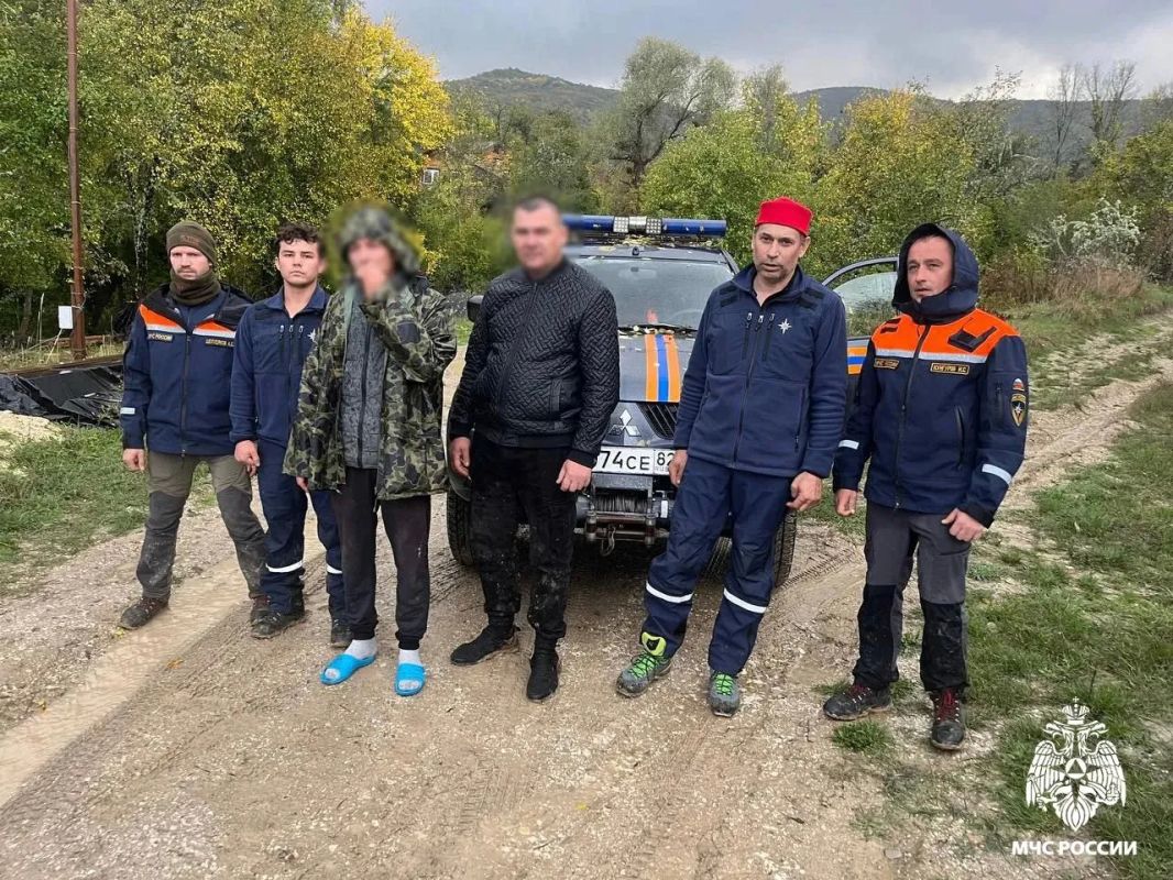 В горах Бахчисарайского района спасли двух потерявшихся мужчин