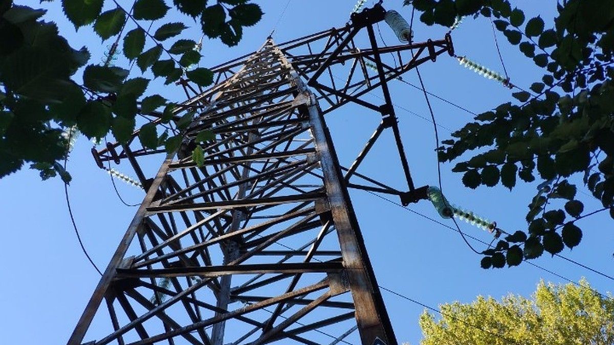 Голубой залив частично останется без электроэнергии: в Крыму и Севастополе отключат свет 21 октября 2026