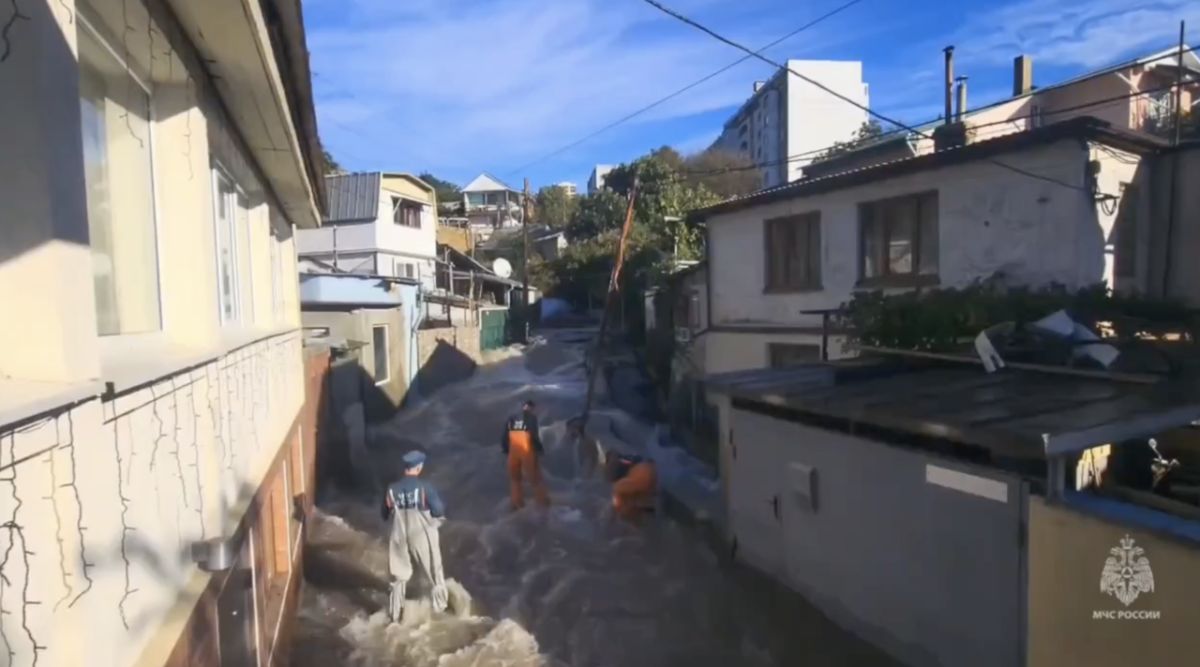 В Алупке развернули оперштаб из-за подтоплений