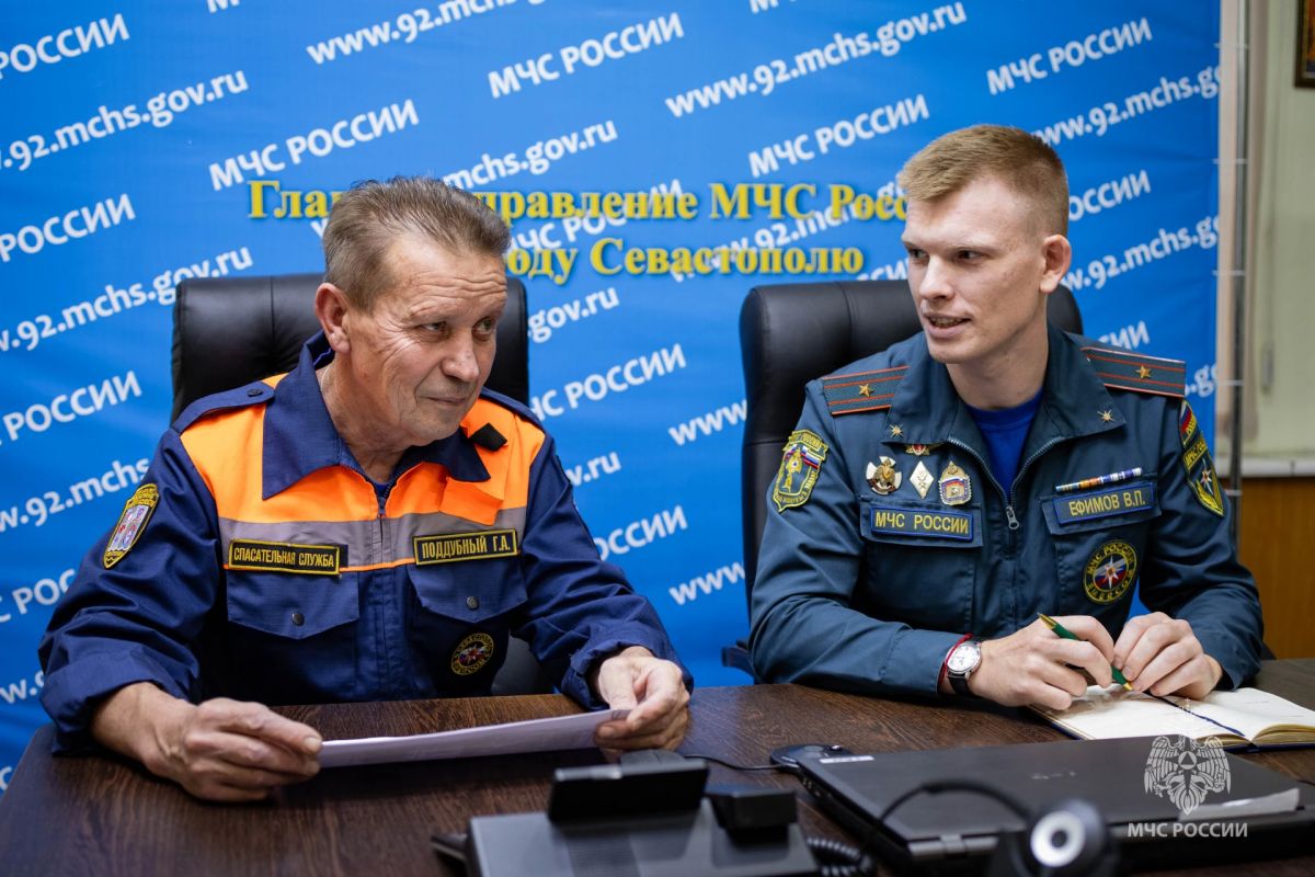 Поколения огнеборцев Севастополя объединяют усилия для эффективной работы