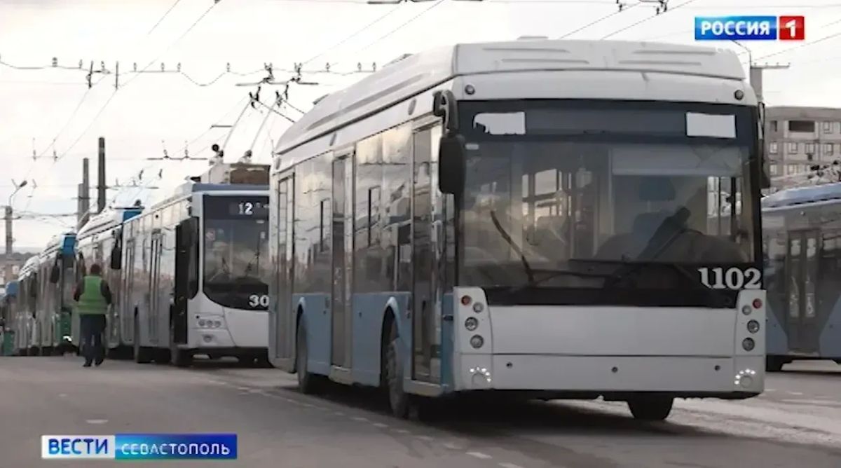 В Севастополе временно остановлено движение троллейбусов