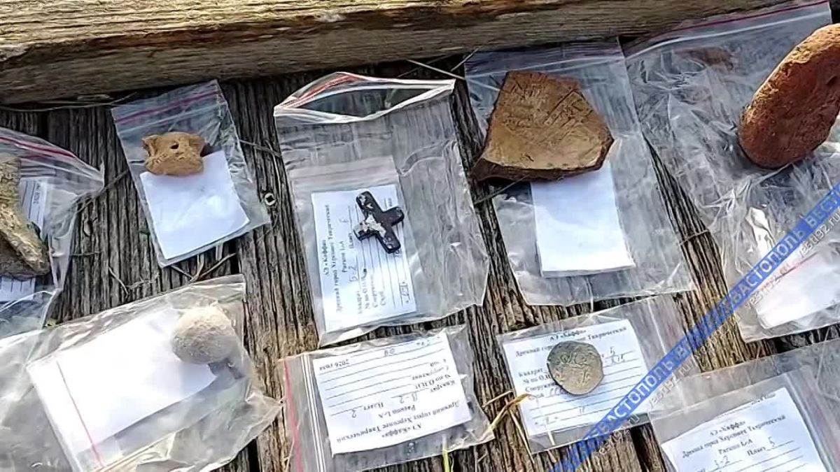 В «Херсонесе Таврическом» студенты и аспиранты ведут раскопки в секторе 50а