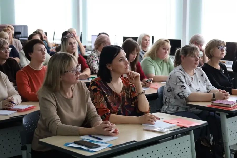 «Флагманская школа» объединила 200 управленцев образования Севастополя