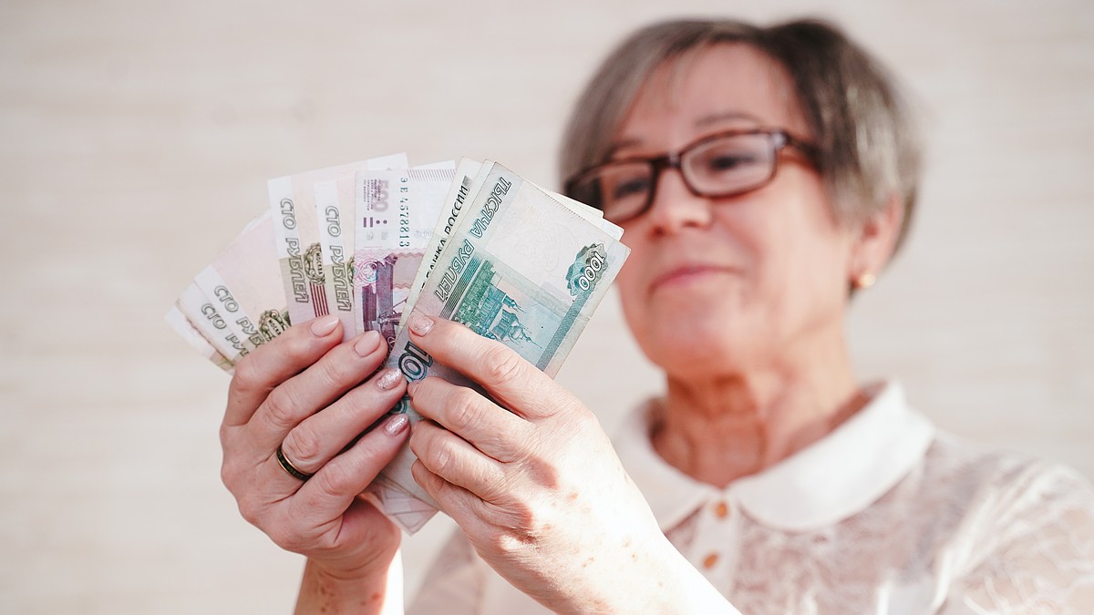 Шахтерам и летчикам-пенсионерам доплатят: что изменится в Крыму с 1 ноября 2026 года