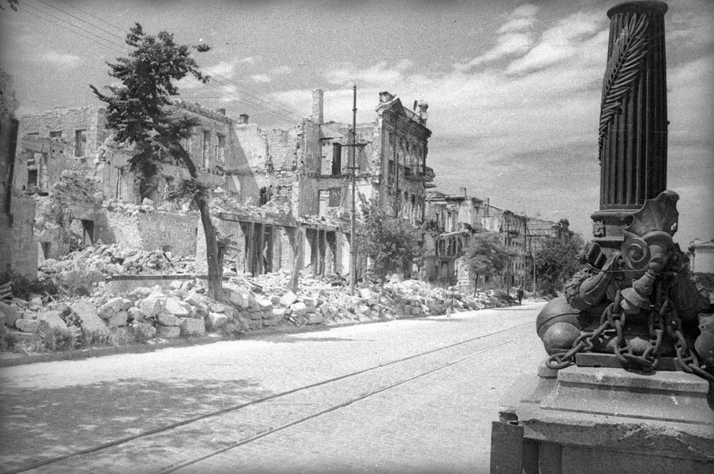 Максим Григорьев: 30 октября 1941 года началась героическая оборона Севастополя, продолжавшаяся 250 дней
