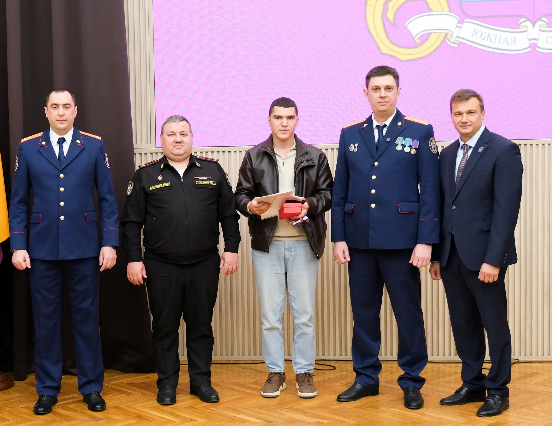 В Республике Крым офицеры СК продолжают оказывать содействие детям-сиротам в решении проблемных жилищных вопросов